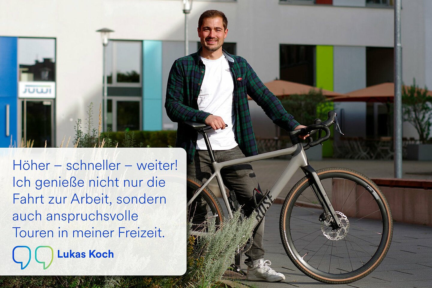 Lukas Koch mit seinem Business-Bike in Hannover.