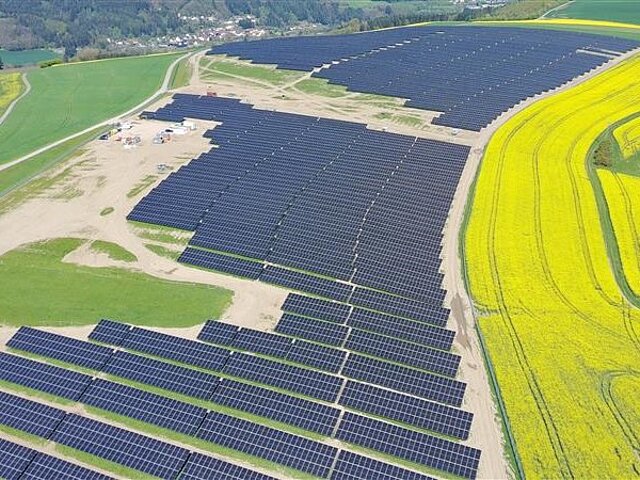 Der Solarpark aus der Vogelperspektive.