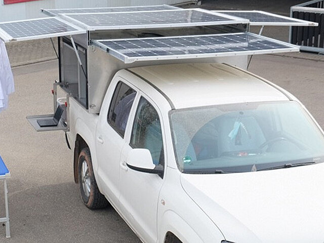 Ein Solarbetriebener Rettungswagen