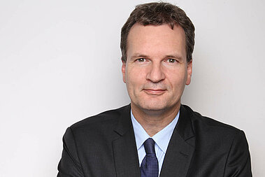 Professor Dirk Uwe Sauer