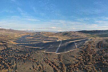 Der Kozani Solarpark aus der Vogelperspektive.