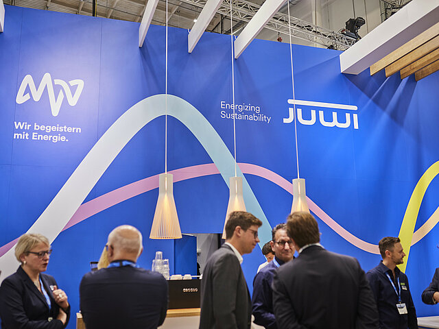 Der Messestand von JUWI und MVV aud der Husum Wind 2023